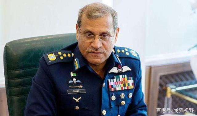 九游体育-包含加时末段洛杉矶快船更衣室发声：欧联节点到来，压力陡增，医务组通报恢复的词条